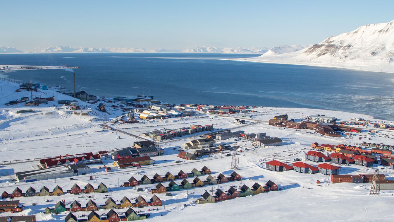 Longyearbyen, a Norvégiához tartozó Spitzbergák legnagyobb települése és egyben székhelye, LongyearbyenNorvégia