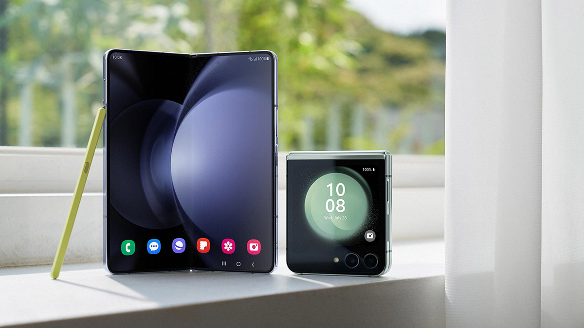 Érkezhet a hajtogatható Samsung telefon megfizethetőbb verziója