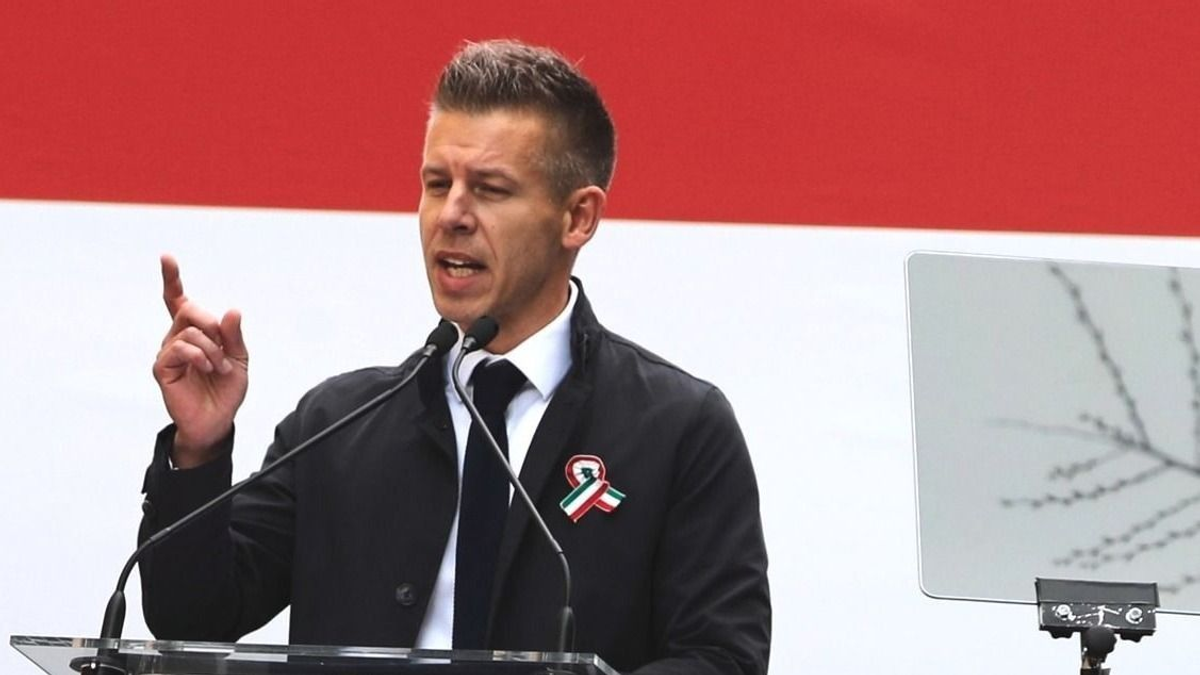 Magyar Péter egy bántalmazó senkiházi