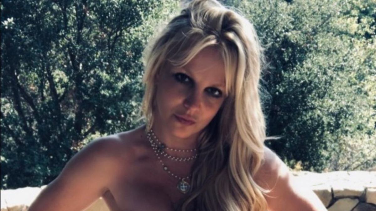 Az őrület és a csőd szélén áll Britney Spears