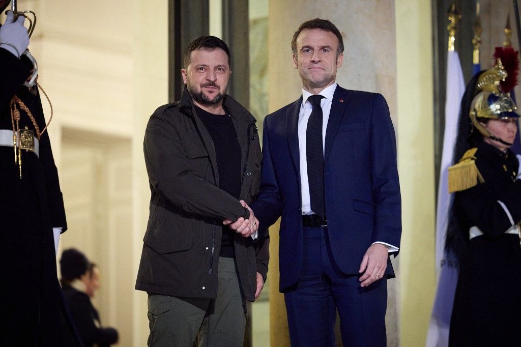 Emmanuel Macron - Volodymyr Zelenskyy meeting in Paris