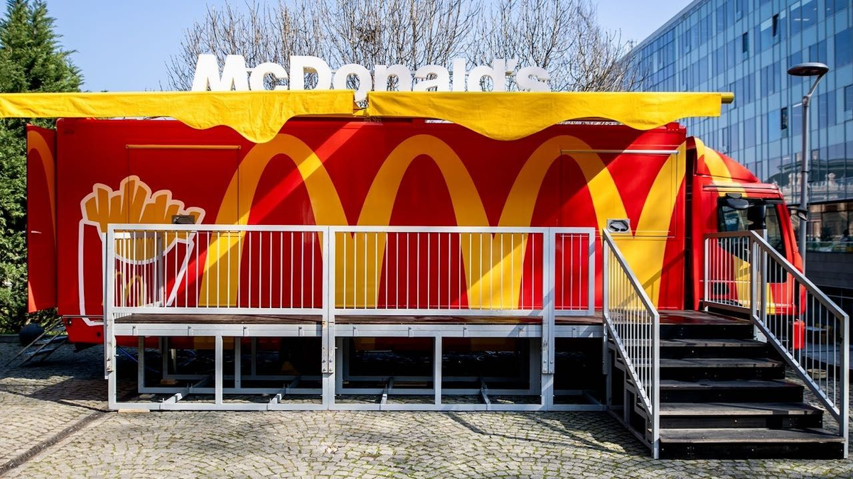 McDonald’s kamion nyílt a Nyugati pályaudvarnál
