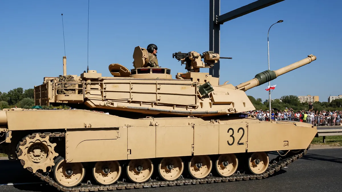 Drámai videón az orosz támadás az amerikai tank ellen - ORIGO