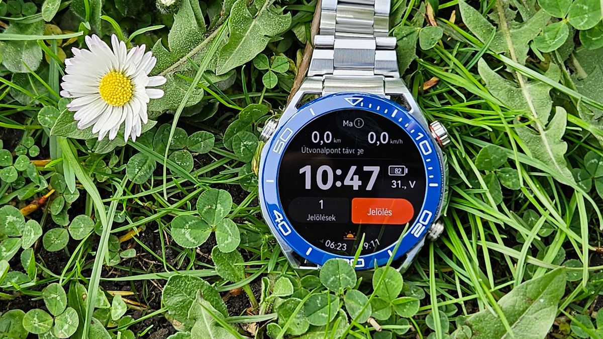 Kipróbáltuk a Huawei Watch Ultimate okosórát.