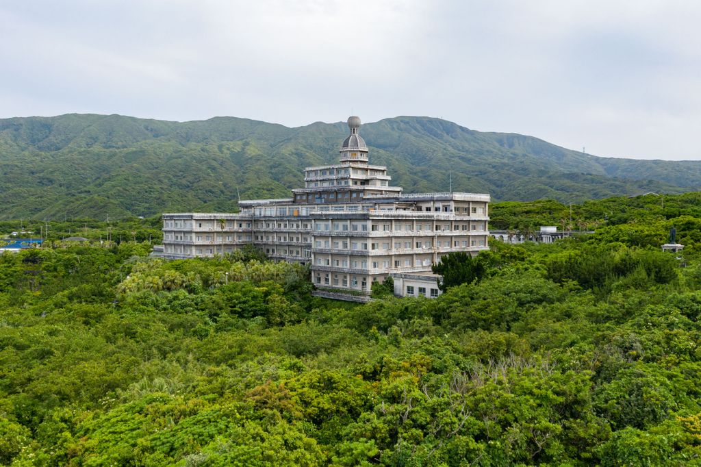 A japán Hachijo Royal Hotel