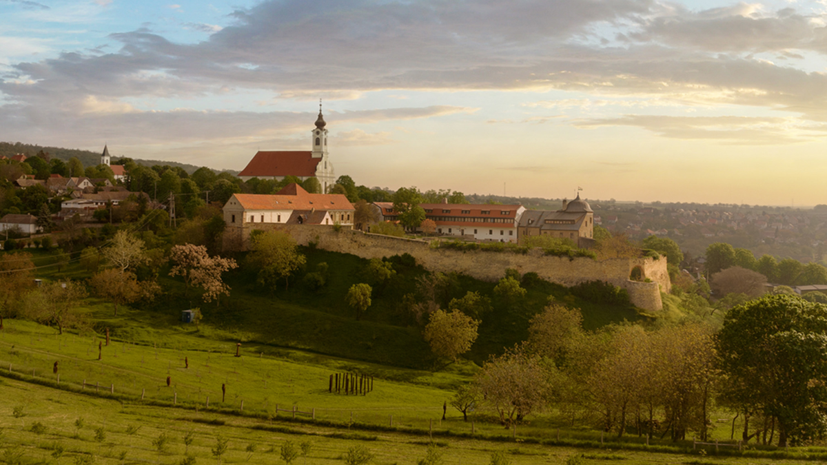 Környezetszépítés + fenntarthatóság + közösségépítés = Virágos Magyarország