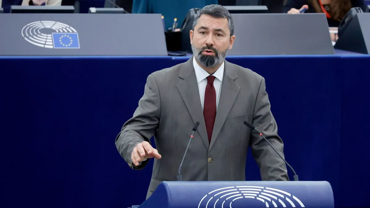 Hidvéghi Balázs váltja Dömötör Csabát a Miniszterelnöki Kabinetiroda parlamenti államtitkáraként