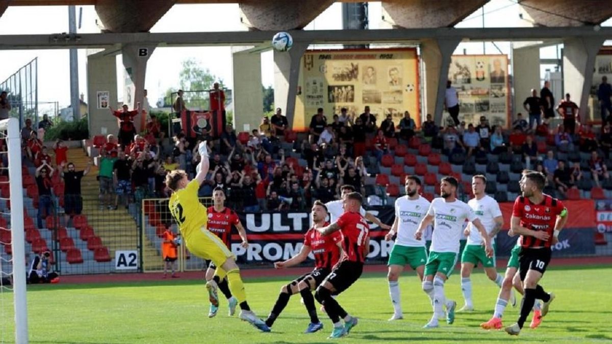 Meglepő győri vereség után hatalmas esélyhez jutott a Vasas az NB II-ben