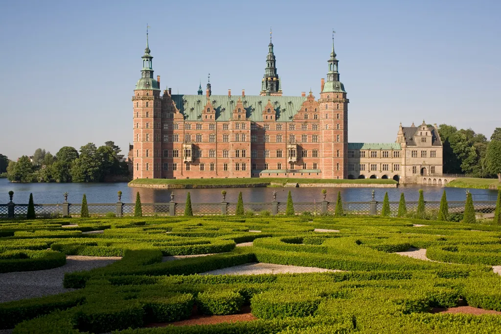 Frederiksborg, kastély, Dánia,