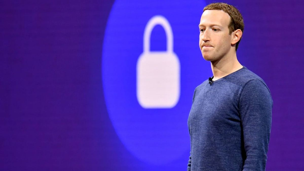 Jelentős változtatást jelentett be a Facebook, mindenkit érint