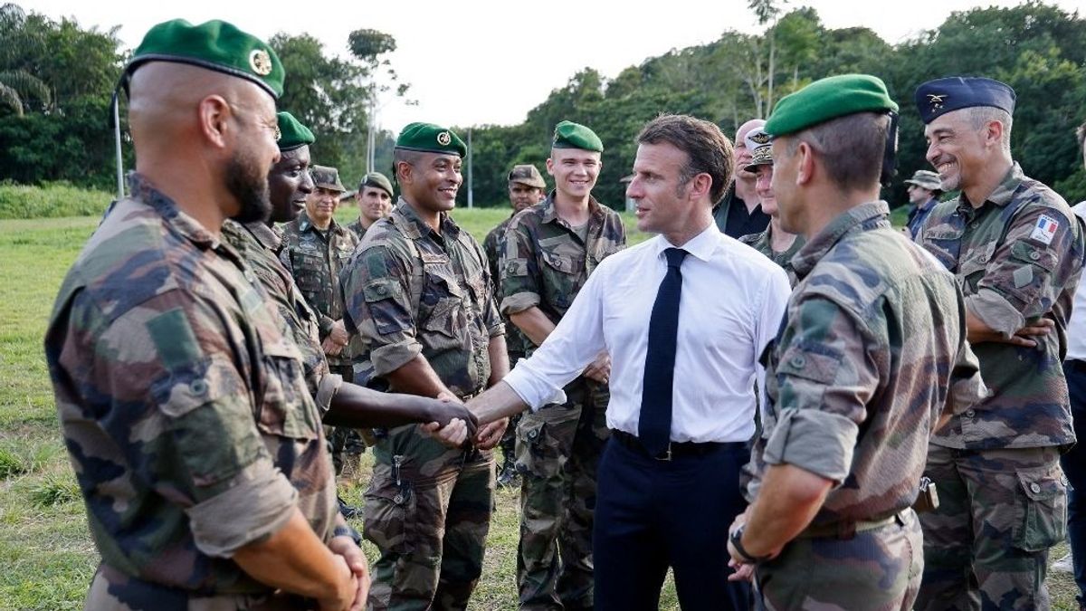 Orosz nagyvárosok gyors elpusztításáról beszél Macron világháborús tervének támogatója