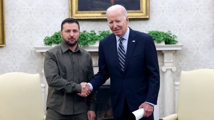 BIDEN, Joe; ZELENSZKIJ, Volodimir 