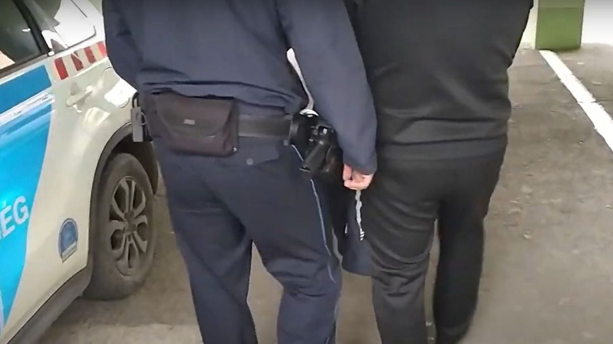Ásóval, baltával vertek félholtra egy férfit Hatvanban – videó