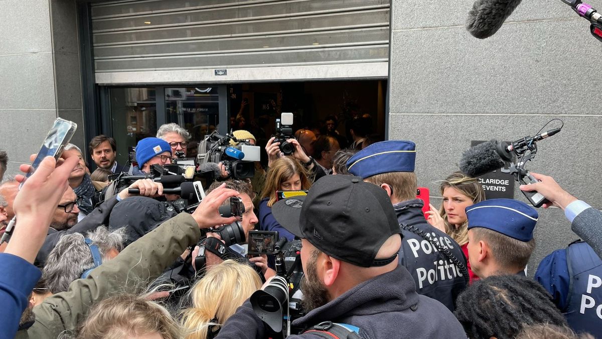 Megszólalt a belga kormányfő a brüsszeli polgármester példátlan tettéről