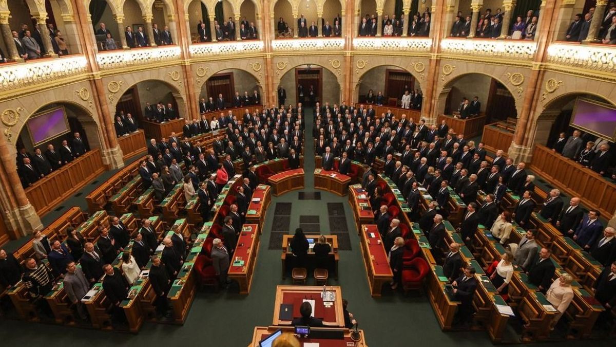 Négynapos ülést tart a héten a parlament