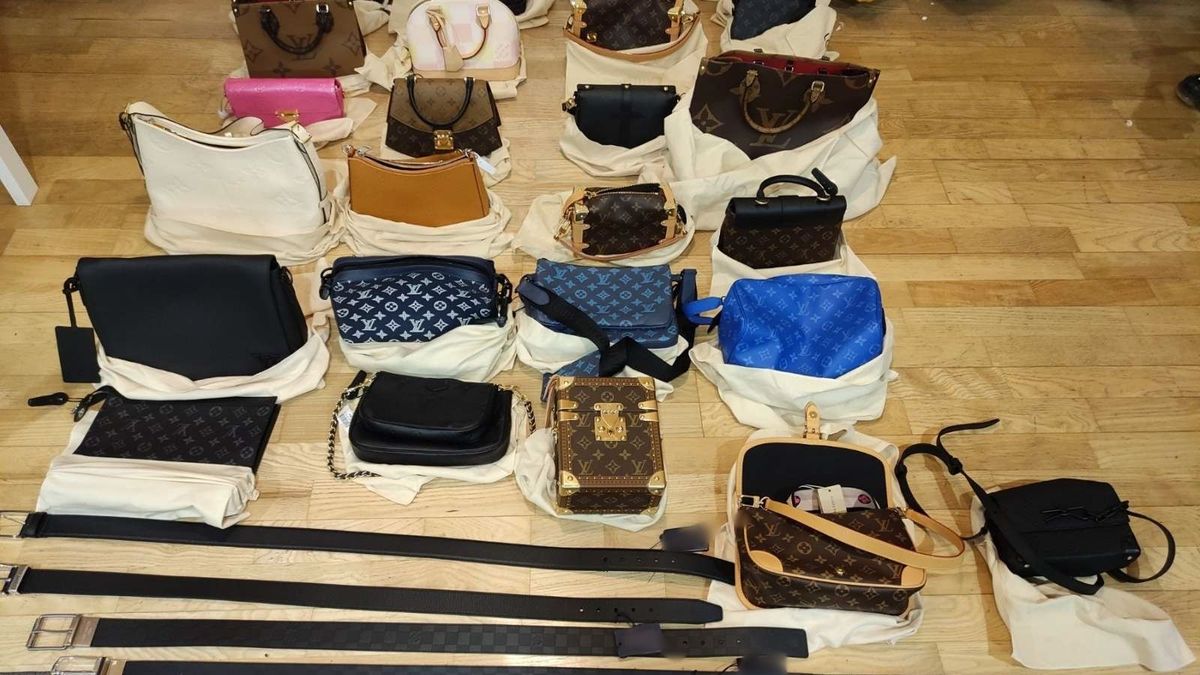 Mutatjuk, hogy miket loptak el a belvárosi luxusüzletből - fotók