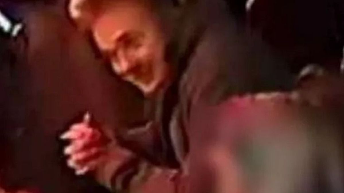 Leharapták egy férfi fülét egy diszkó közepén