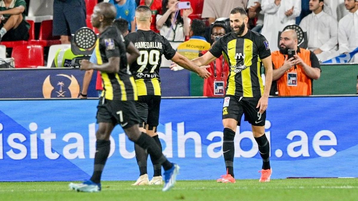 Sokkoló: ostorral verték Benzema csapattársát a szurkolók - videó
