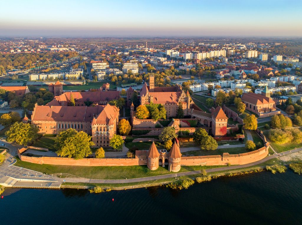 Malbork, vár, kastély, erőd, Lengyelország