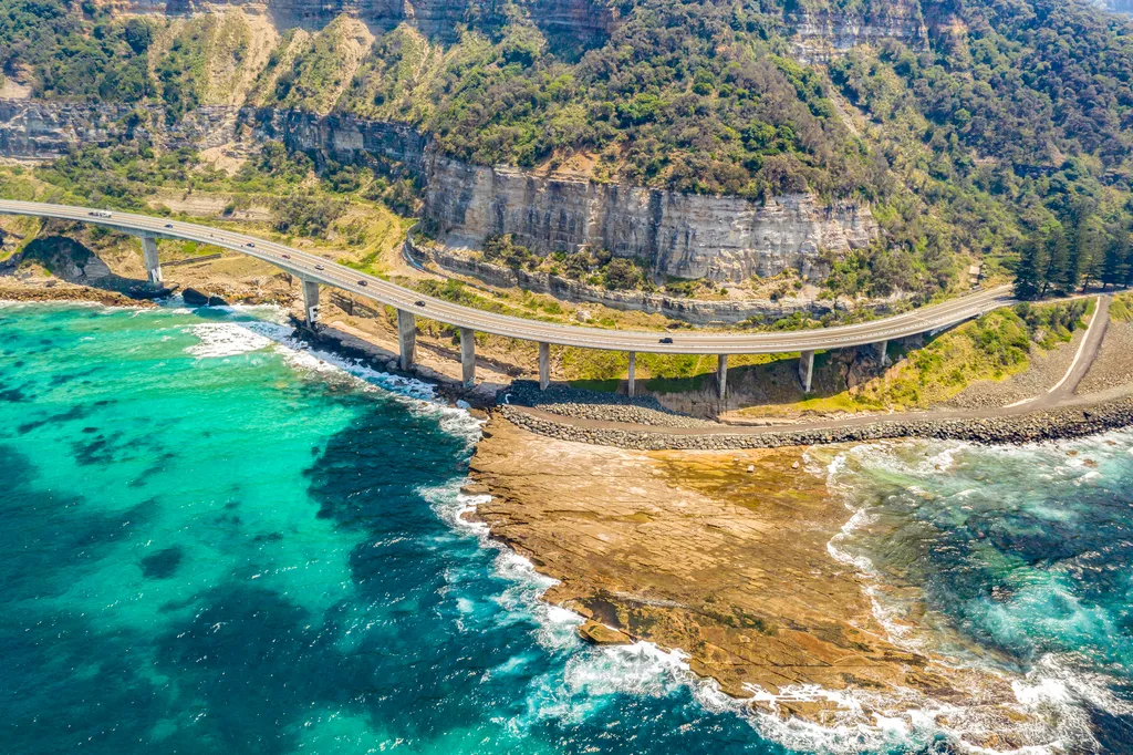 Látványos híd köti össze Ausztrália part menti városait, Sea Cliff Bridge, SeaCliffBridge