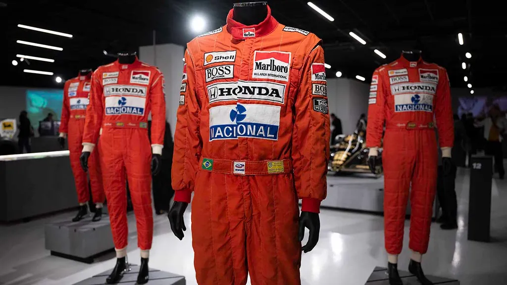 Ayrton Senna, pilóta, F1, F1-es pilóta, kiállítás, "Ayrton Senna Forever", gyűjtemény, halálának 30. évfordulója , Museo dell'Automobile, Torinó, 