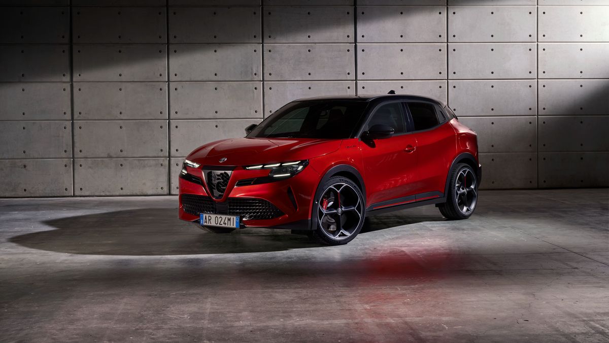 Vagány szabadidő-autó lett az első elektromos Alfa Romeo