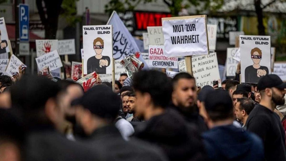 Ezrek vonultak Hamburgban "Allahu akbart" kiáltozva