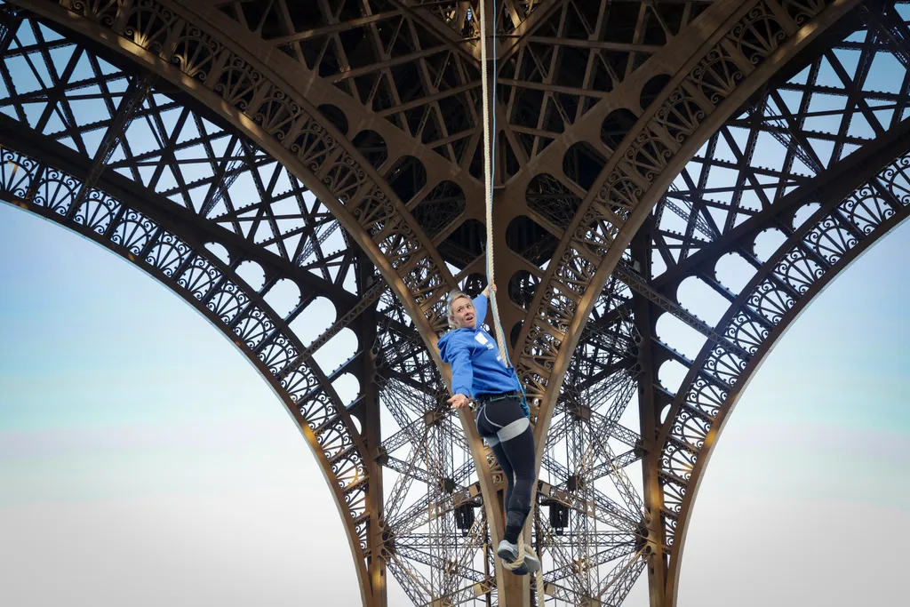 Kötélmászás, Franciaország,  Eiffel, torony, Párizs, 