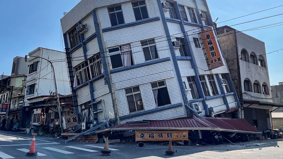 Földrengés volt Tajvanon, szökőárveszély miatt riadóztattak Japánban