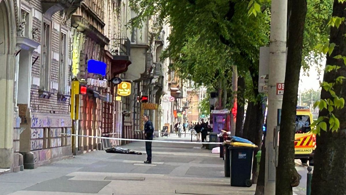 Kiugrott az ablakon, majd szörnyethalt egy idős nő a belvárosban
