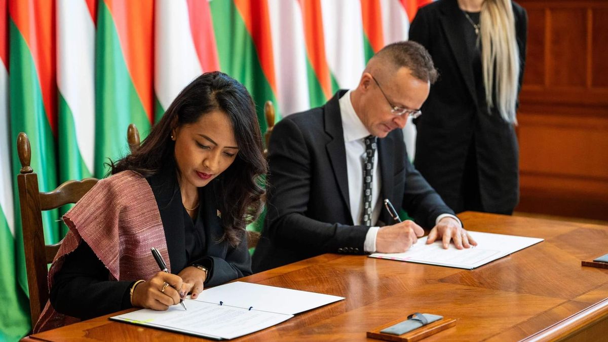Szijjártó Péter: Magyarország és Madagaszkár kész a kétoldalú kapcsolatok fejlesztésére - videó