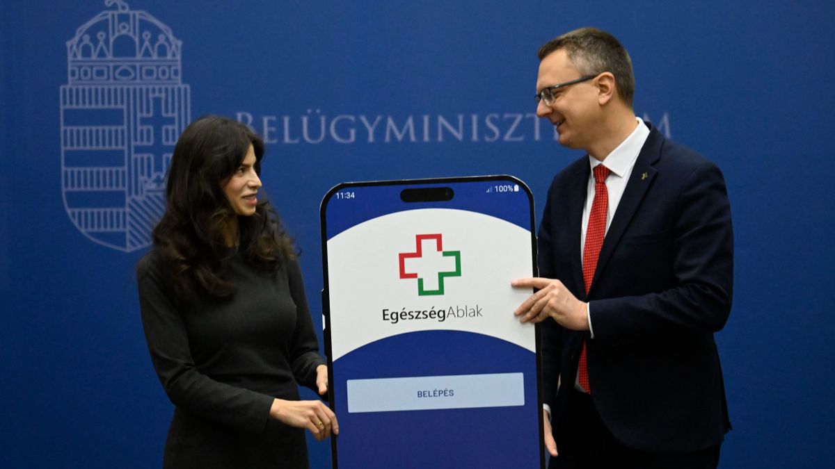 Rétvári Bence: Már minden felírt gyógyszer betegtájékoztatóját is tartalmazza az EgészségAblak alkalmazás