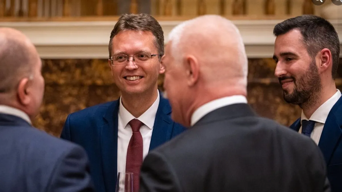Hankó: 340 milliárddal segítjük, hogy együtt dobogjon az egyetemek, az innovátorok és a gazdaság szíve!