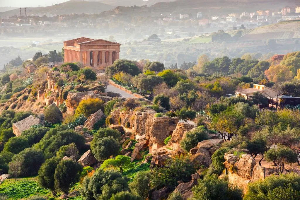 Tíz ókori görög templomot őriz Szicília leglátványosabb archeológiai területe, Agrigento régészeti lelőhelyei, Agrigento régészetilelőhelyei
