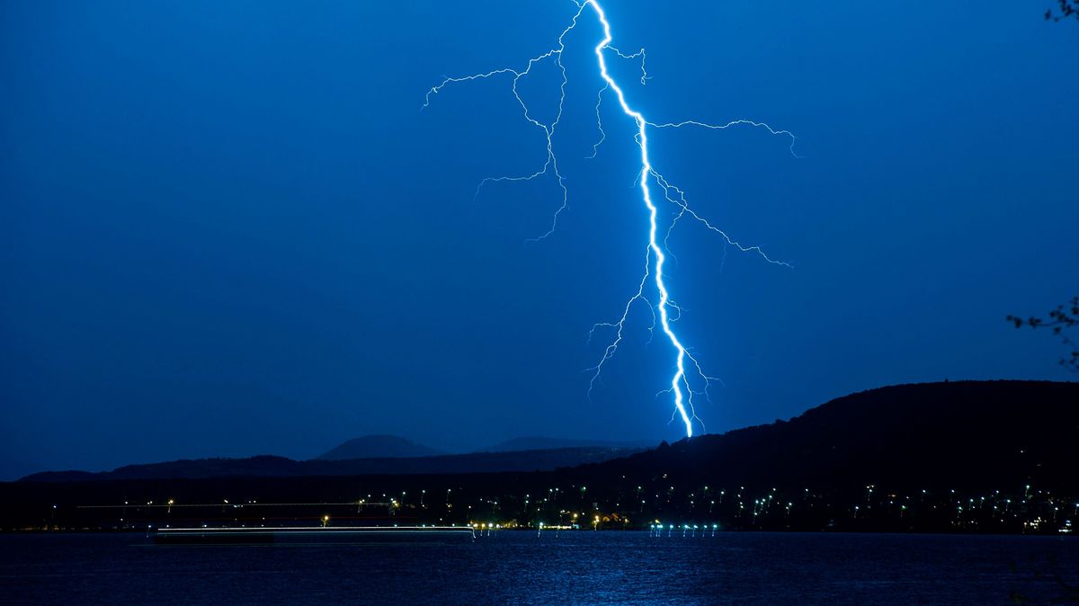 Balaton, tó, strand, vihar, általános jellegű fotó, illusztráció, általánosBalaton