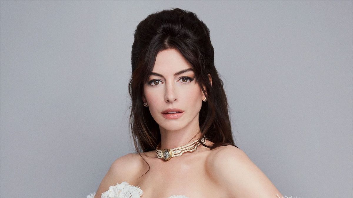 Borzalmasan néz ki legújabb fotóin Anne Hathaway - képek