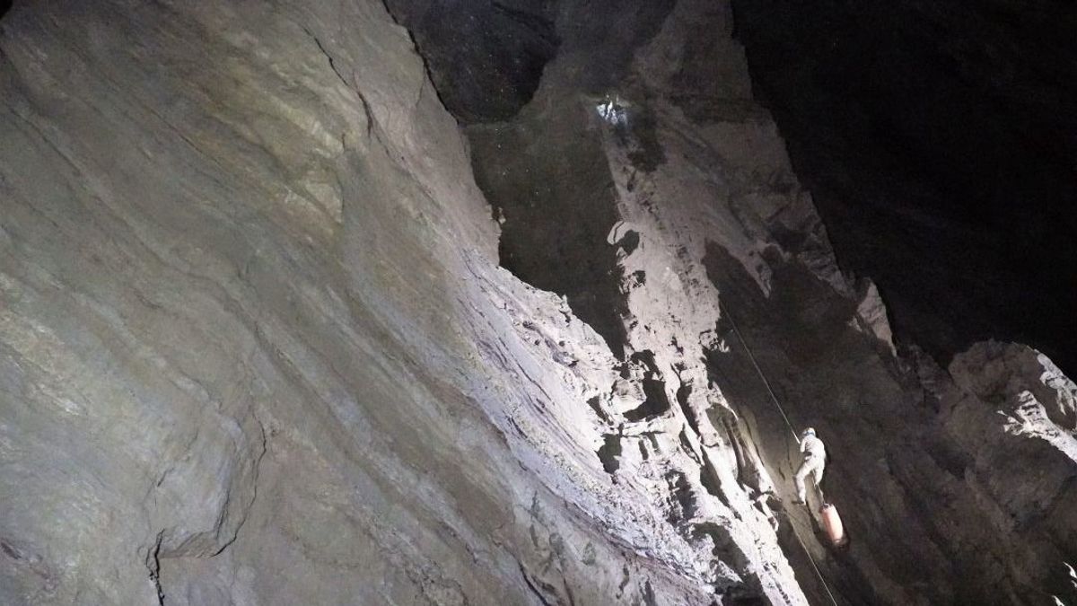 Vészjósló múltja van a világ legmélyebb barlangjának - videó