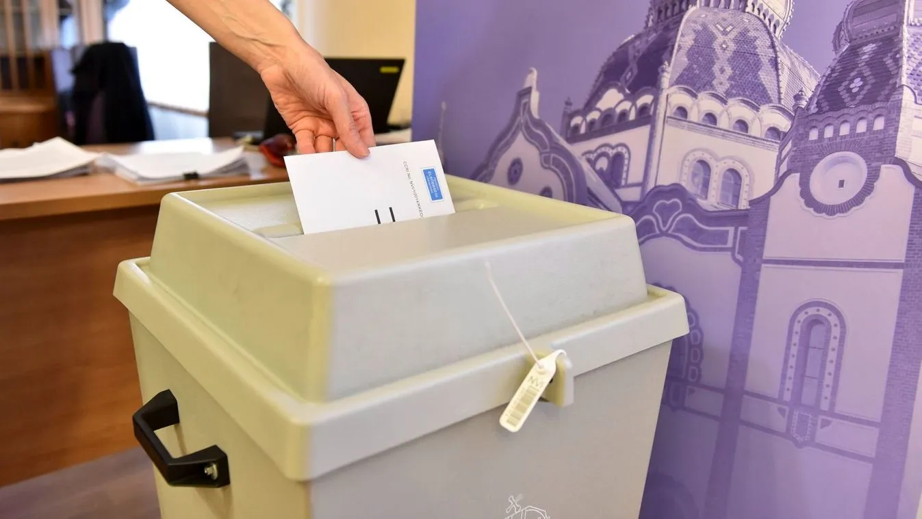 A Fidesz-KDNP adta le elsőként az európai parlamenti választáshoz szükséges aláírásokat.