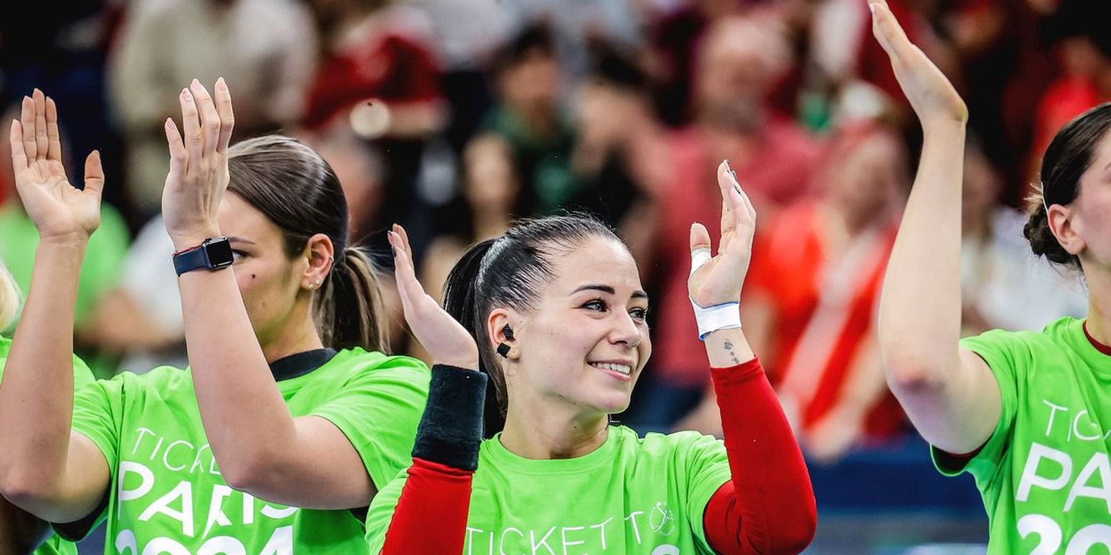 Nagybetűs csapat, örömkönnyek: a magyar játékosok is nehezen öntötték szavakba a kézicsodát