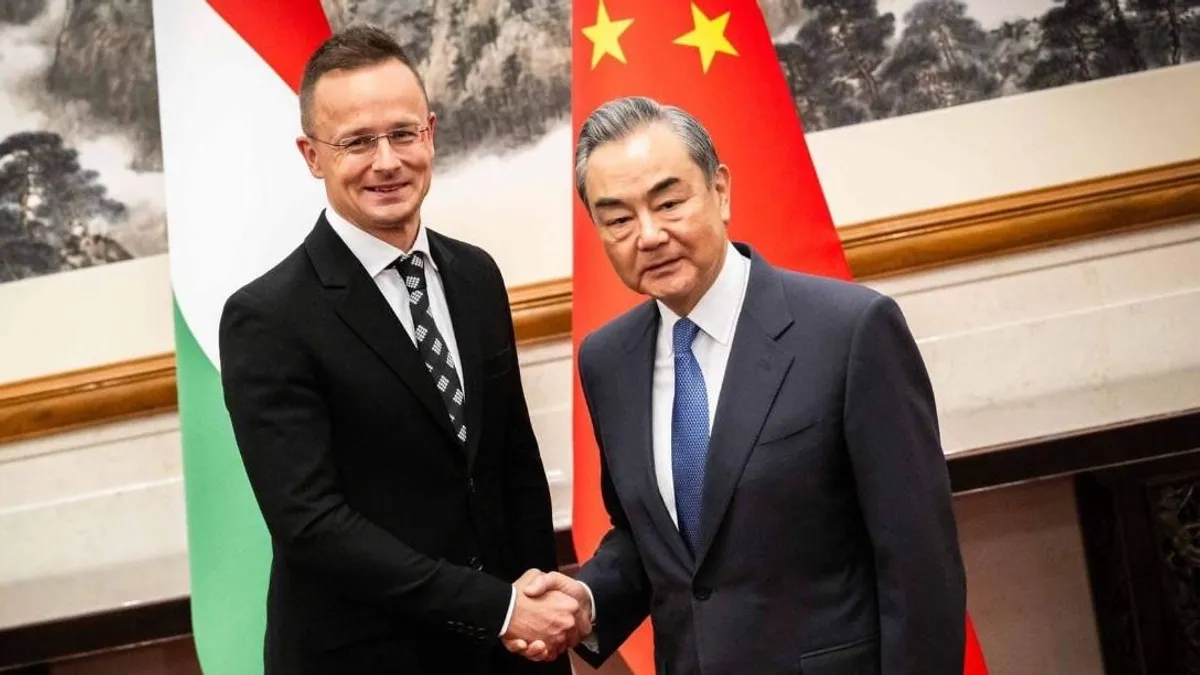 Szijjártó Péter: Újabb hazai vasúti fejlesztések valósulhatnak meg a kínai Egy övezet, egy út keretében - videó