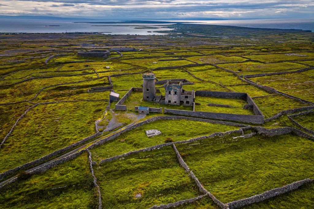 Inishmore az írországi Aran-szigetek lenyűgöző ékköve, InishmoreÍrország