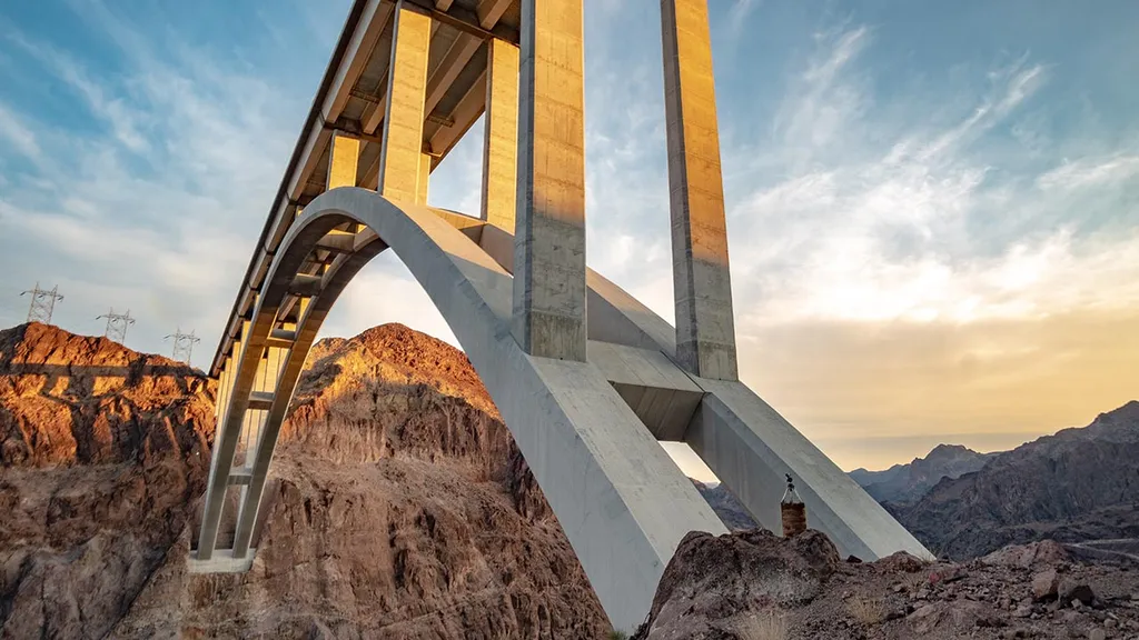 Mike O'Callaghan-Pat Tillman Memorial Bridge, híd, Egyesült Államok