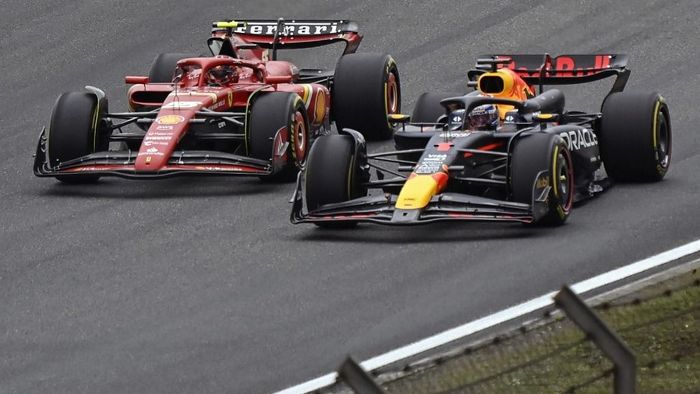 Nagy fordulatok az F1-es Kínai Nagydíj félbeszakított időmérőjén