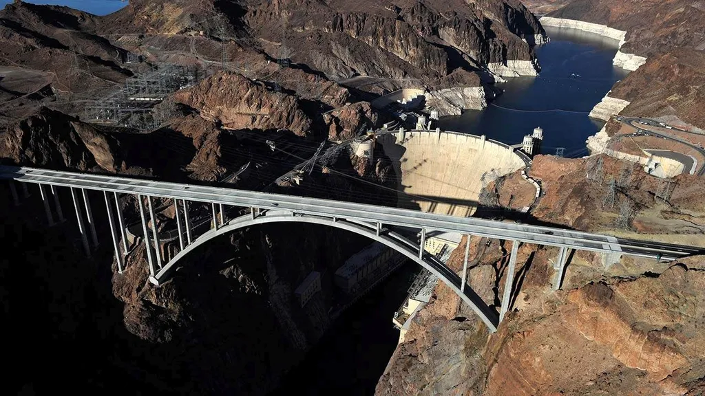 Mike O'Callaghan-Pat Tillman Memorial Bridge, híd, Egyesült Államok