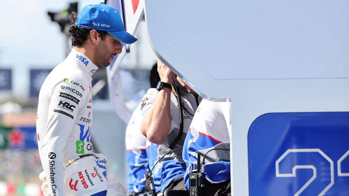 Év közben rúghatják ki a pocsék formában versenyző F1-sztárt