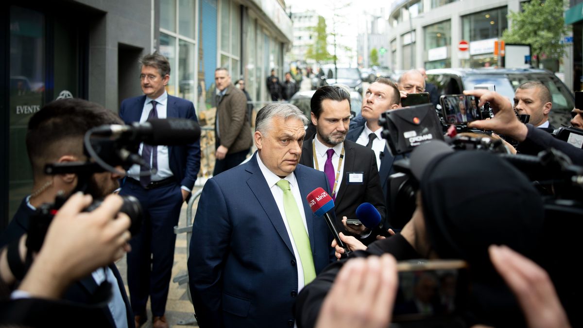Orbán Viktor: És még Brüsszel beszél jogállamiságról!