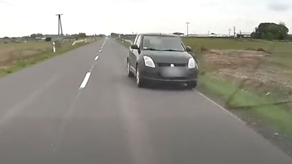Ketten voltak az egész úton Hajdúszoboszlónál, a kamerás mégis örülhetett, hogy túlélte - videó