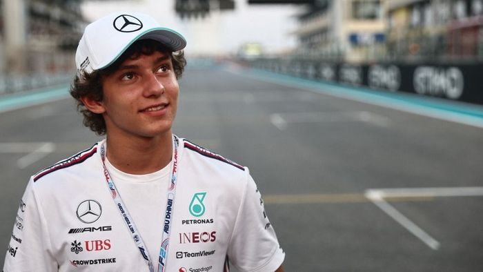 Szörnyű körülmények fogadták Lewis Hamilton utódját a Mercedesnél
