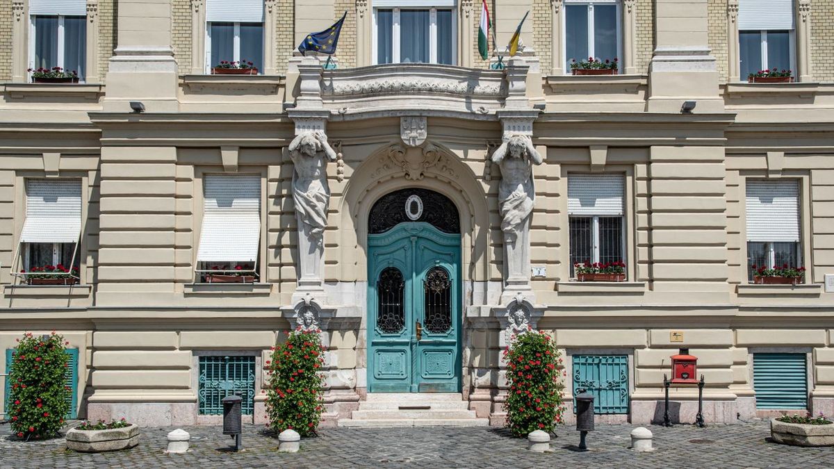 A baloldal óbudai korrupciós botránya: sokmilliós lopás derült ki