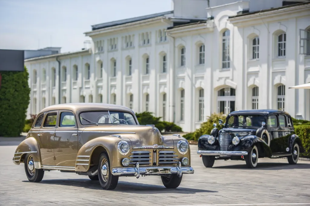 Skoda Superb 3000 OHV (1939) bemutató